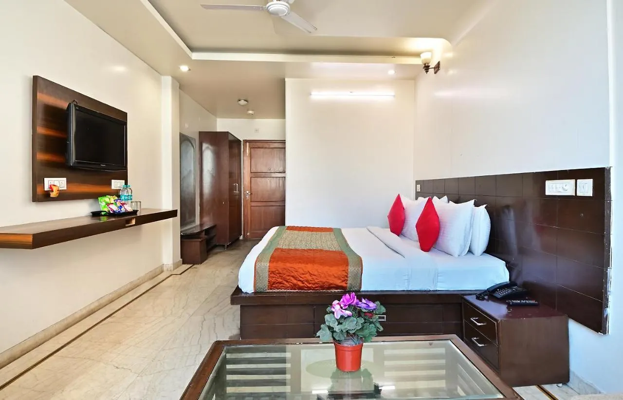 The Grace Hotel Mahipalpur Igi Airport New Delhi 3*,